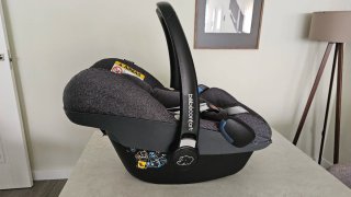 Maxi-Cosi Bebe Confort + Isofix