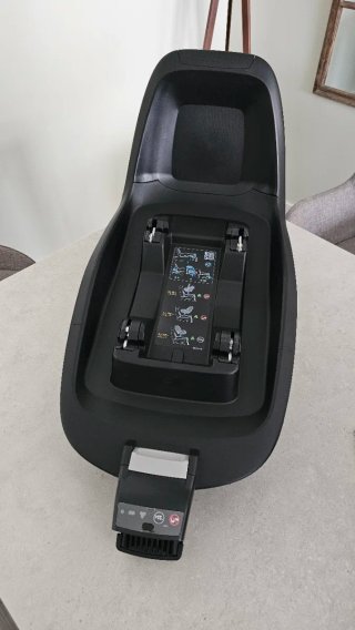 Maxi-Cosi Bebe Confort + Isofix