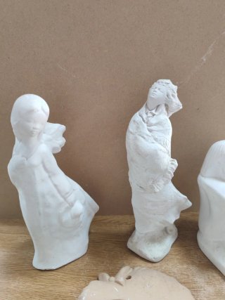Figuras de escayola decorativas
