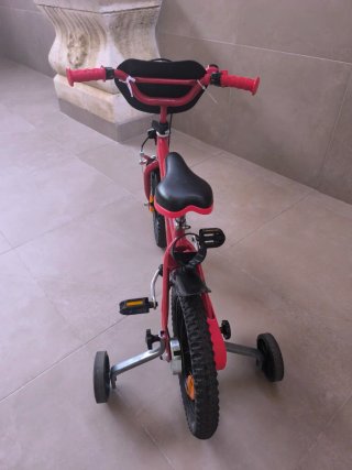 Bicicleta Cars con ruedines