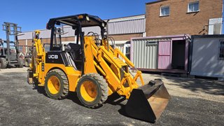 MC10 Mini Retroexcavadora Mixta JCB 1CX