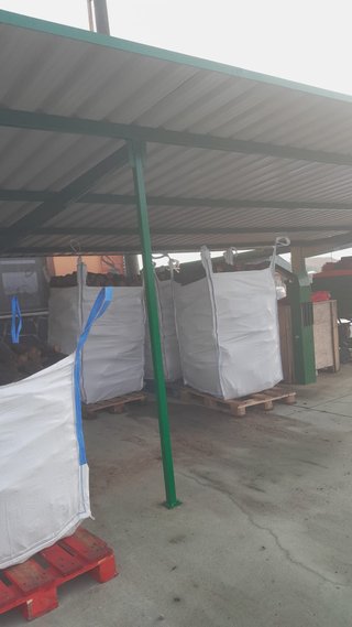 Leña para chimenea o barbacoa