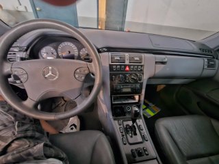 Mercedes-Benz E 270