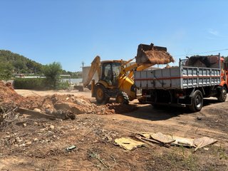 Servicio de retroexcavadora.