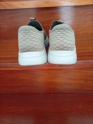 Deportivas Beige Talla 41