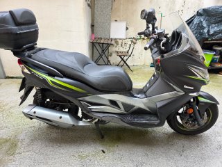 Kawasaki J125 Baúl Shad Negro Plata