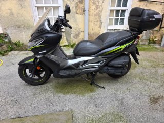 Kawasaki J125 Baúl Shad Negro Plata