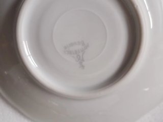 Servizio porcellana vintage argento e bianco.