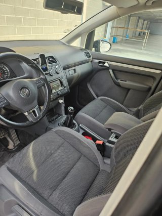 Volkswagen Touran año 2014