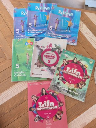Pack libros 5 primaria (revuela y Cambridge)