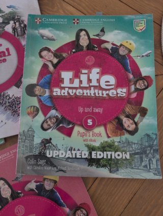 Pack libros 5 primaria (revuela y Cambridge)
