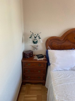 Conjunto Cama y Mesillas Madera