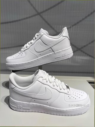 Nike Air Force 1 Talla 40 Blancas
