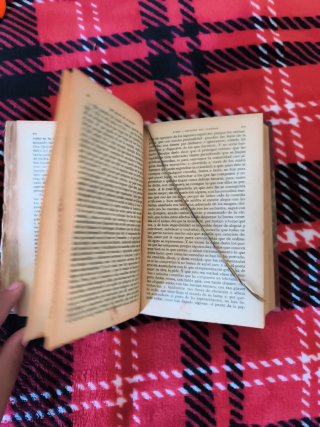 Libro antiguo don quijote de la mancha (año  1915)