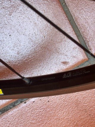 Rueda Mavic aksium