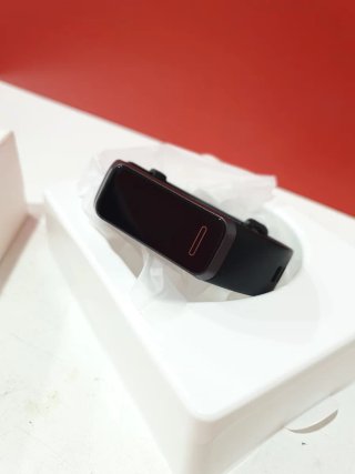 Reloj Huawei Band 4 Negro con Caja