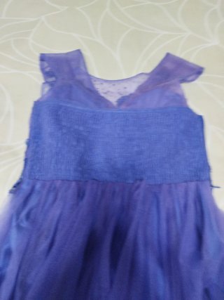 Vestido de fiesta azul y morado