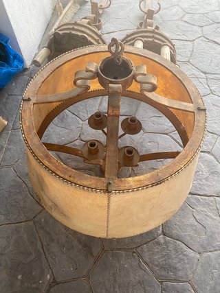 Lote 1 Lámpara y 2 Apliques Rústicos