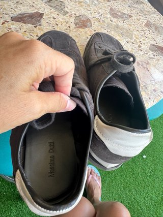 Zapatillas Massimo Dutti Marrones y Blancas