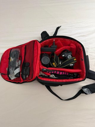Nikon D3300 + Objetivo 18-105