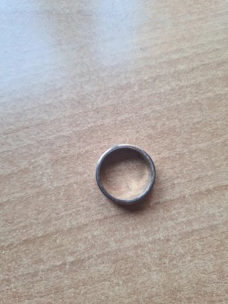 Anillo acero con letras chinas