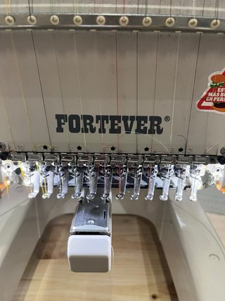 Máquina de Bordar Fortever Halo-100