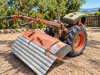 Pasquali 940 con rotovator.