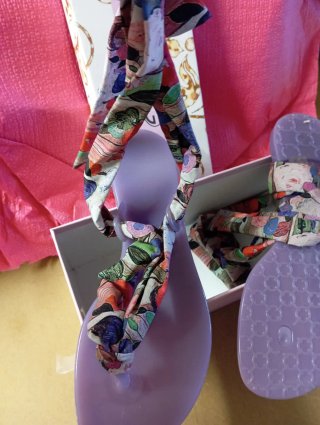 Infradito viola floreali taglia 37