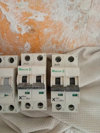 Magnetotérmico Moeller Xpole PFIM-40/4/003