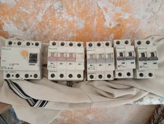 Magnetotérmico Moeller Xpole PFIM-40/4/003