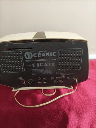 Radio Oceanic Pirate Beige