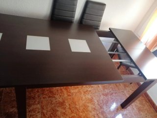 Mesa de comedor y 6 sillas