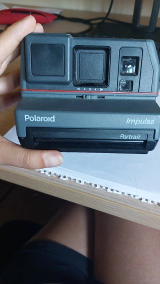 Polaroid Impulse Portrait 600 Cámara Instantánea