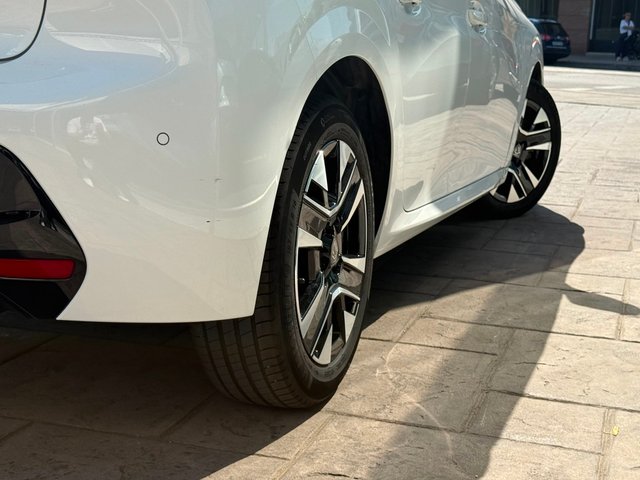 Peugeot 208 2025