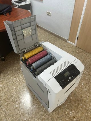 Impresora Ricoh SP C440DN