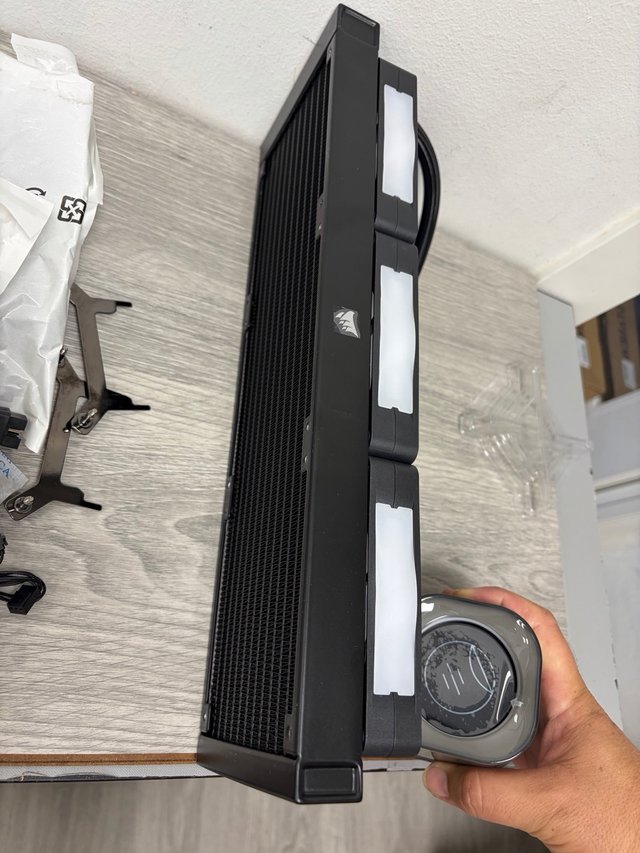 Corsair iCUE Link Titan 360 RX LCD Refrigeración