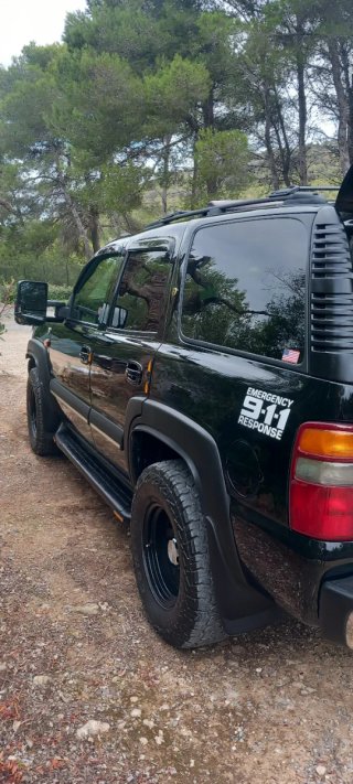 Chevrolet Tahoe 2003