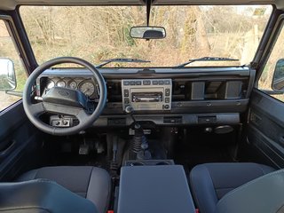 Land Rover Defender 2006