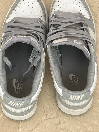 Zapatillas Nike Dunk Grises y Blancas
