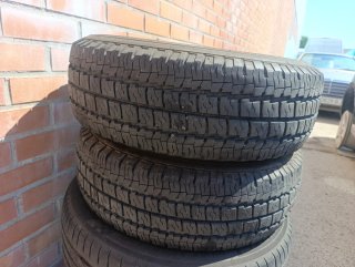 Neumáticos 215/70 R15 C