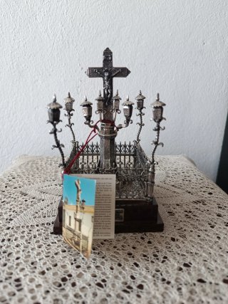 Cristo de los Faroles Metal Plateado Córdoba
