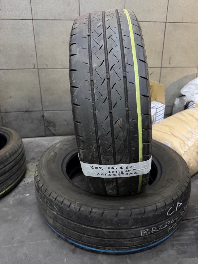 Neumático Bridgestone 205/65 R16C 107T
