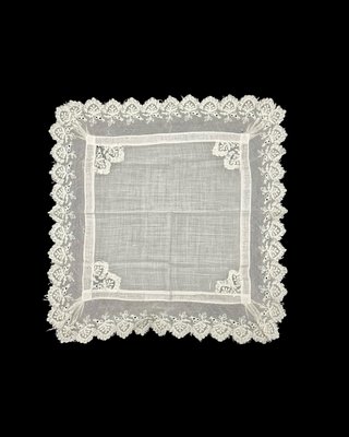 Pañuelo de tul bordado antiguo