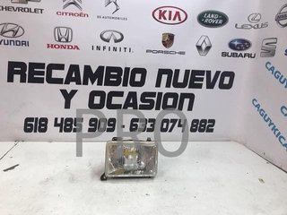 Faro Renault 12 antiguo