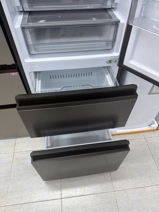 Combi Haier 2m Golpeado