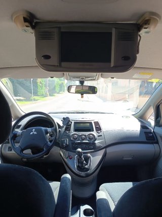 Mitsubishi Grandis 2008