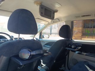 Mitsubishi Grandis 2008