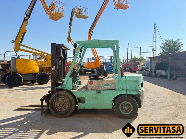 CARRETILLA ELEVADORA MITSUBISHI 4000KG