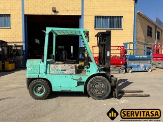 CARRETILLA ELEVADORA MITSUBISHI 4000KG