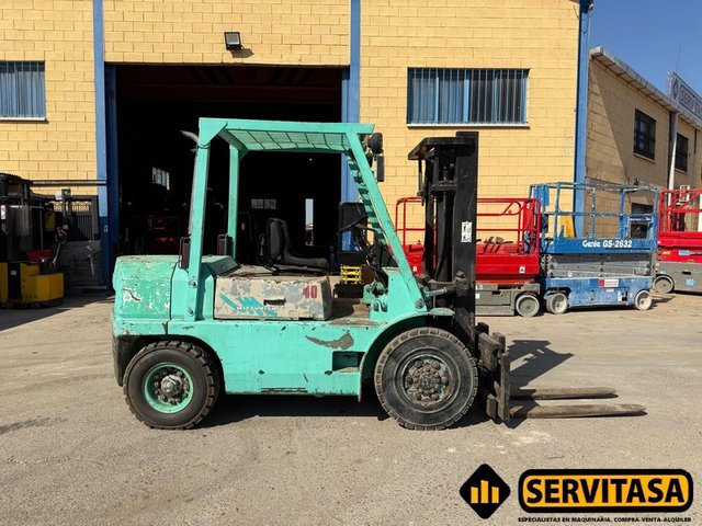 CARRETILLA ELEVADORA MITSUBISHI 4000KG